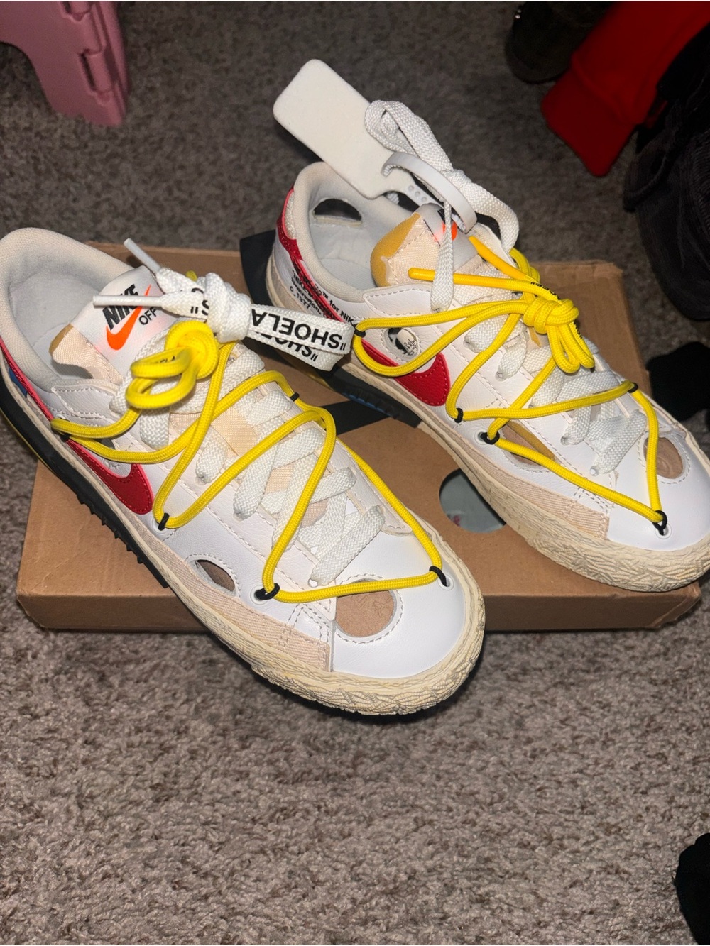 Off-White Nike Kids size 3.5Y